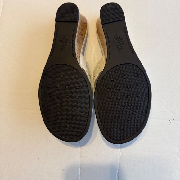 Life Stride Slip on Wedge sandals size 8 1/2 M - Picture 4 of 8